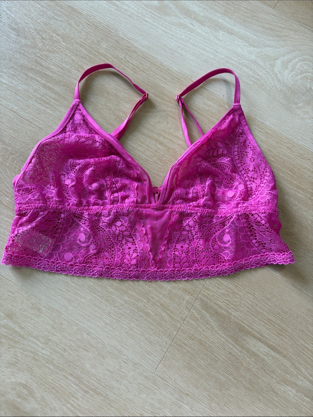 aerie Lace Bralette in Fuchsia